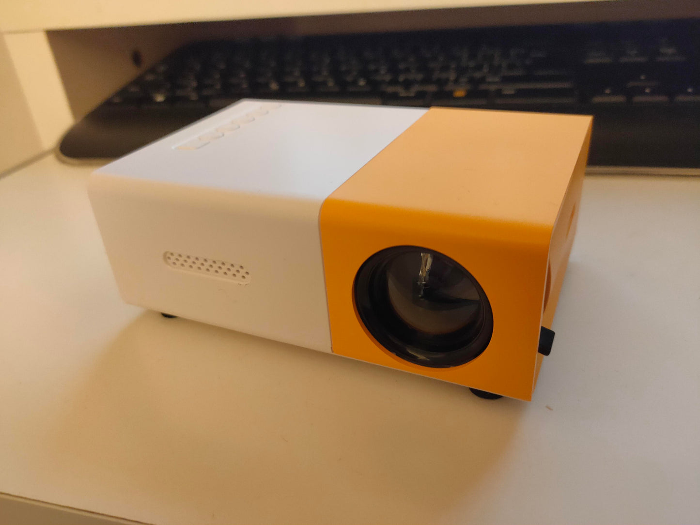 Waiyo YG300 Mini videoprojector